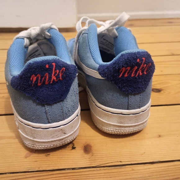 Nike Sneakers - Picture 6 of 6